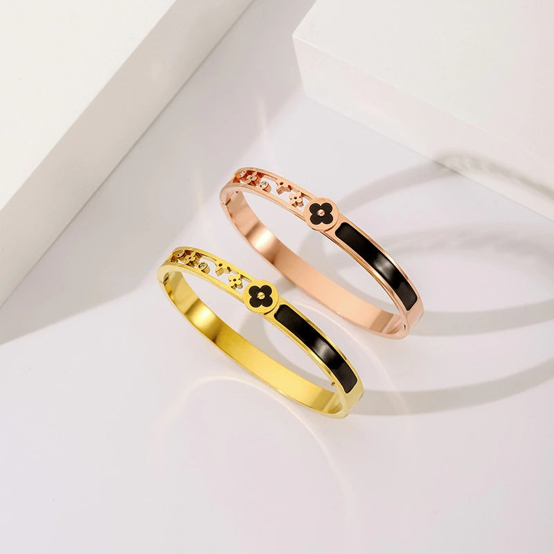Rafini Black Clover Gold Stars bratara aurie trifoi negru