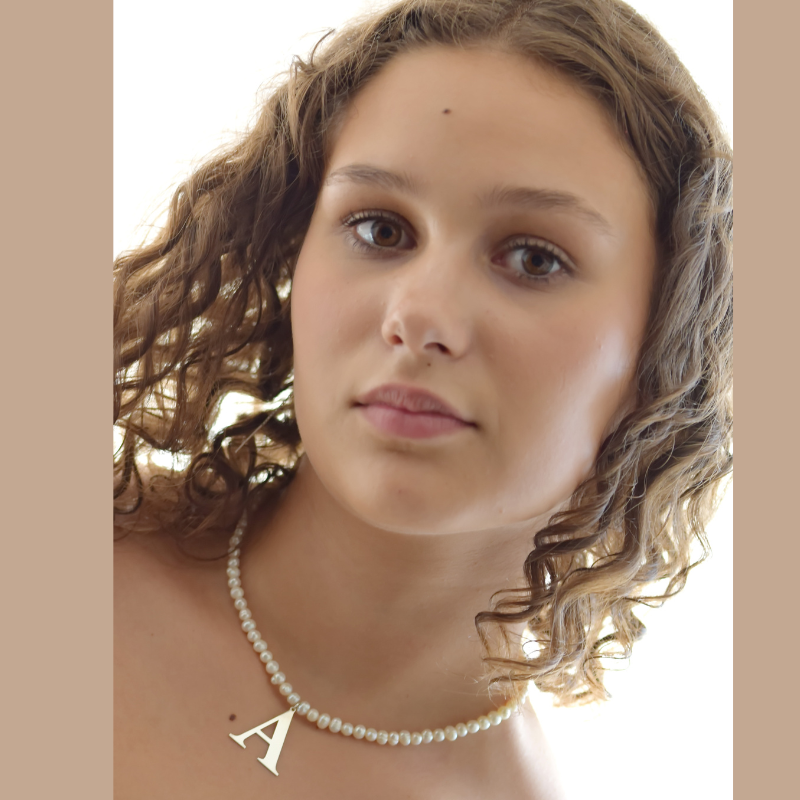 Margeluta.dincristal colier perle cultura cu initiala argint 925