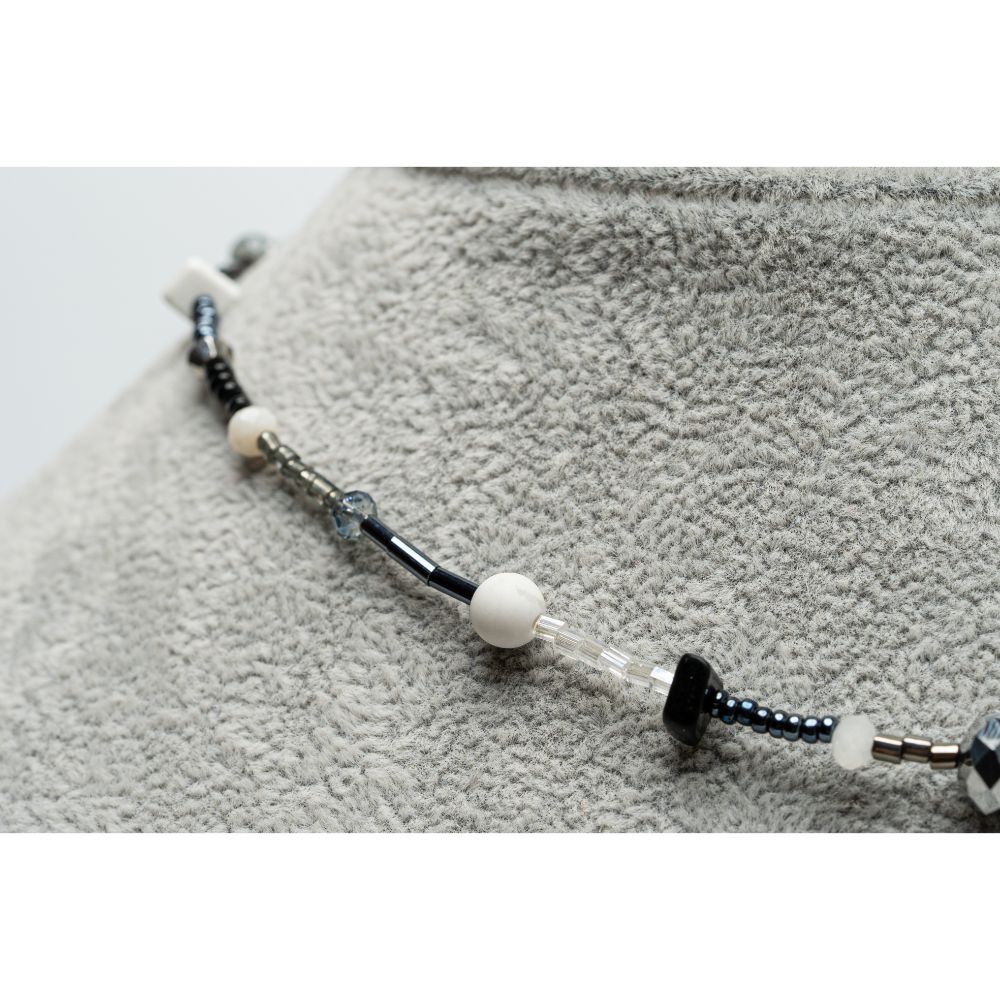 CrisFeather Estelle choker pietre howlite și piatra soarelui