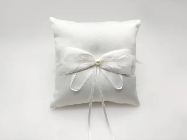 Engelsrufer Love Stories pernuță verighete crem 15x15 cm