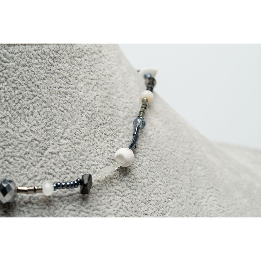 CrisFeather Estelle choker pietre howlite și piatra soarelui