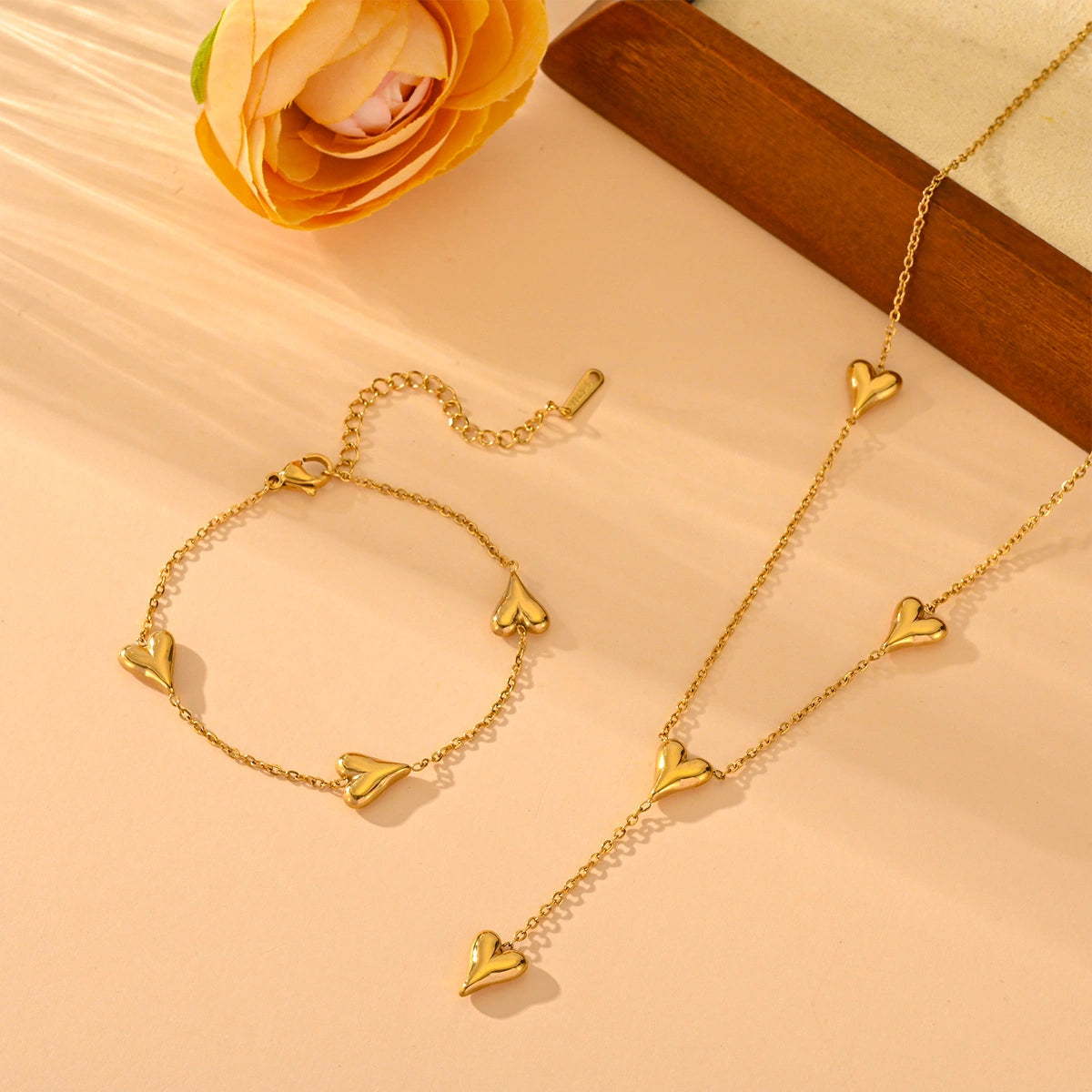 Rafini Eternal Hearts set aur 18K reglabil inimi