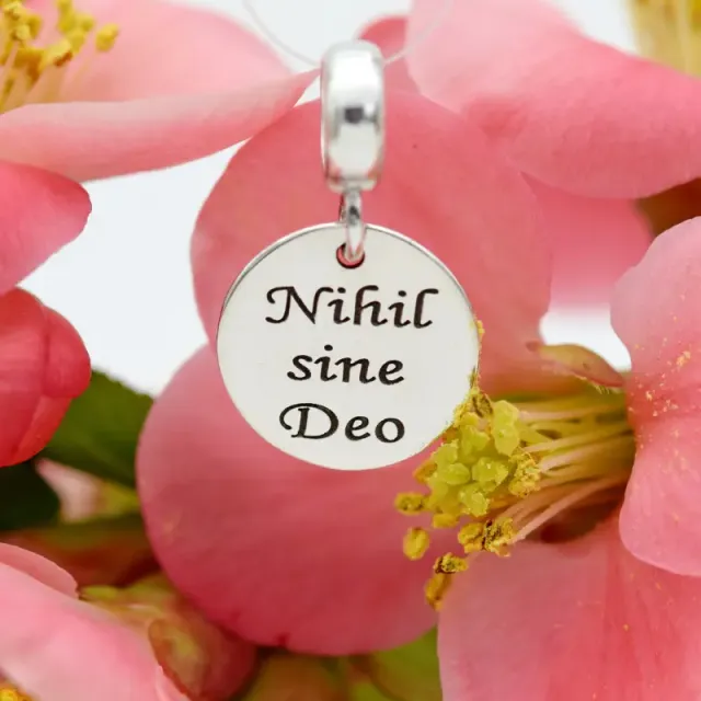 Margeluta.dincristal Nihil sine Deo charm bănuț argint 925