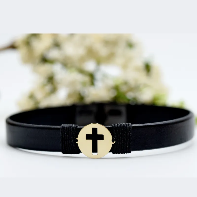 Margeluta.dincristal Cruce bratara piele banut aur 14k