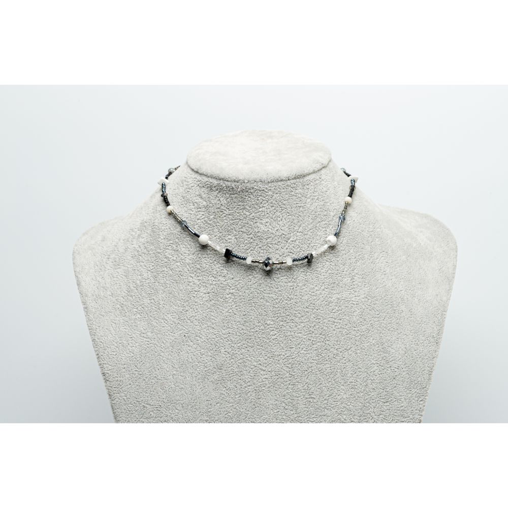 CrisFeather Estelle choker pietre howlite și piatra soarelui