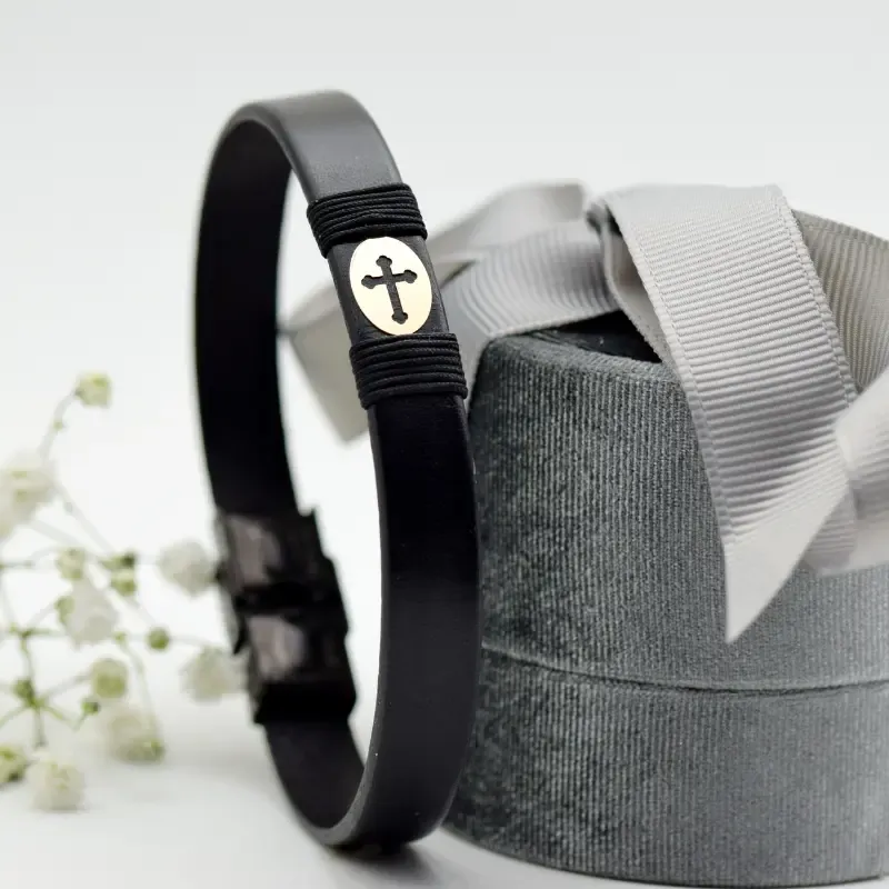 Margeluta.dincristal Cruce link decupaj bratara piele neagra aur 14k