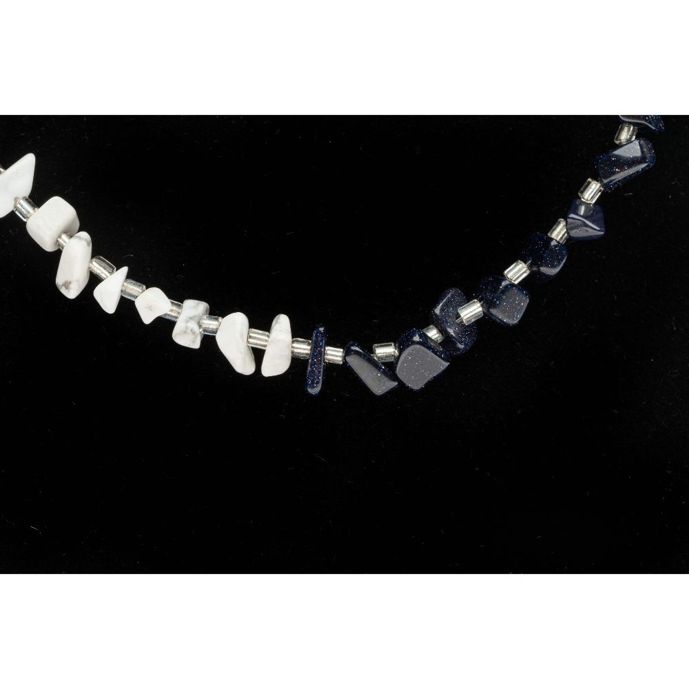 CrisFeather LadyLike choker howlite piatră soarelui