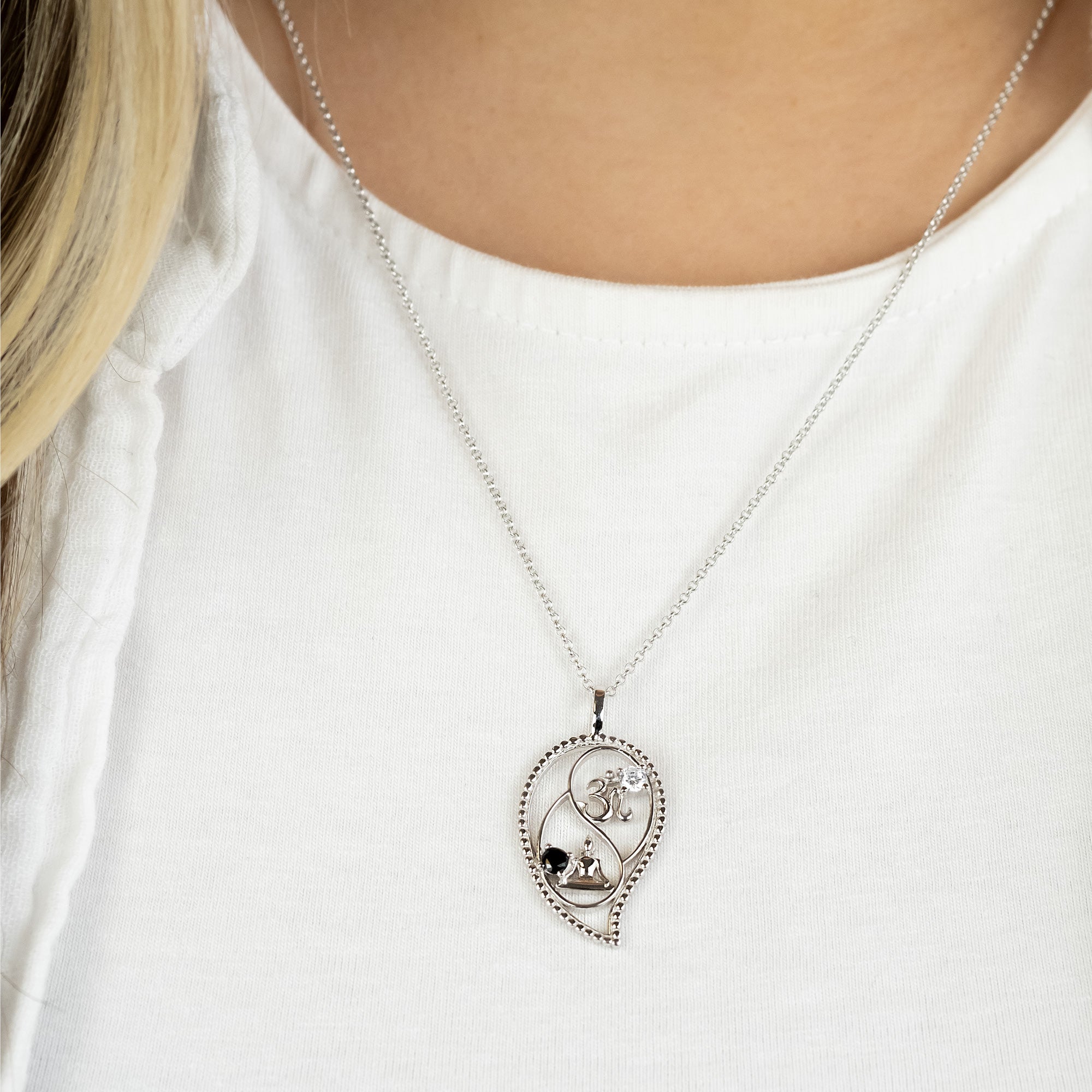 Engelsrufer Yin Yang Lantisor Picatura Argint Zirconia